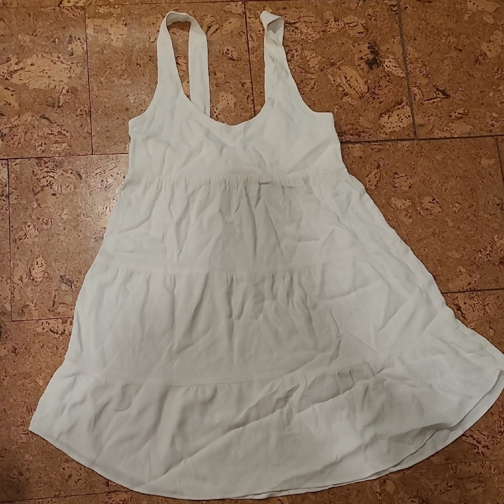 White Sleeveless Dress